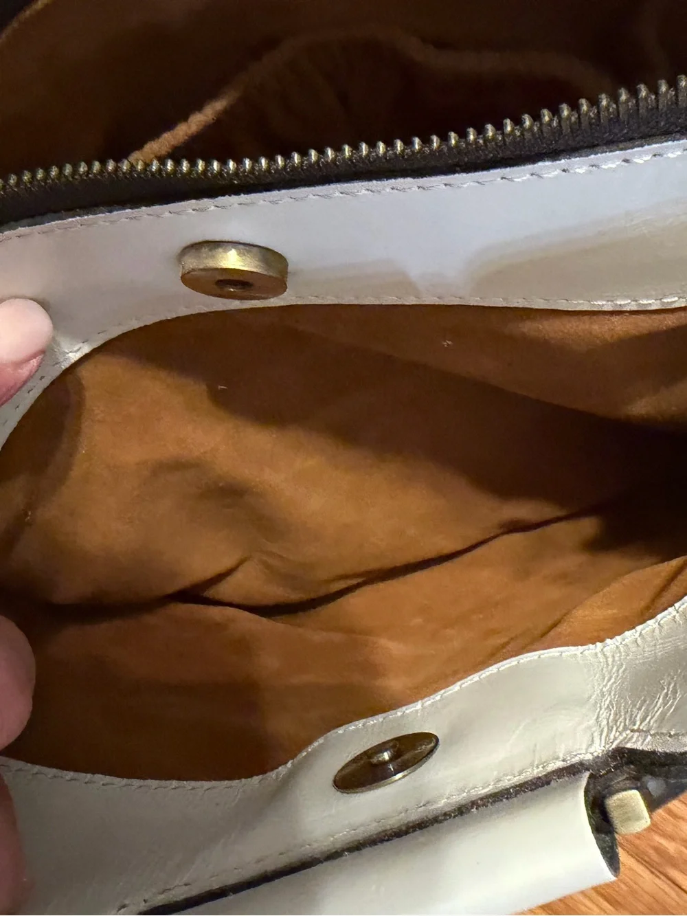 Patricia Nash Embossed Off-White Leather Purse w/Gold Handles & Shoulder Strap